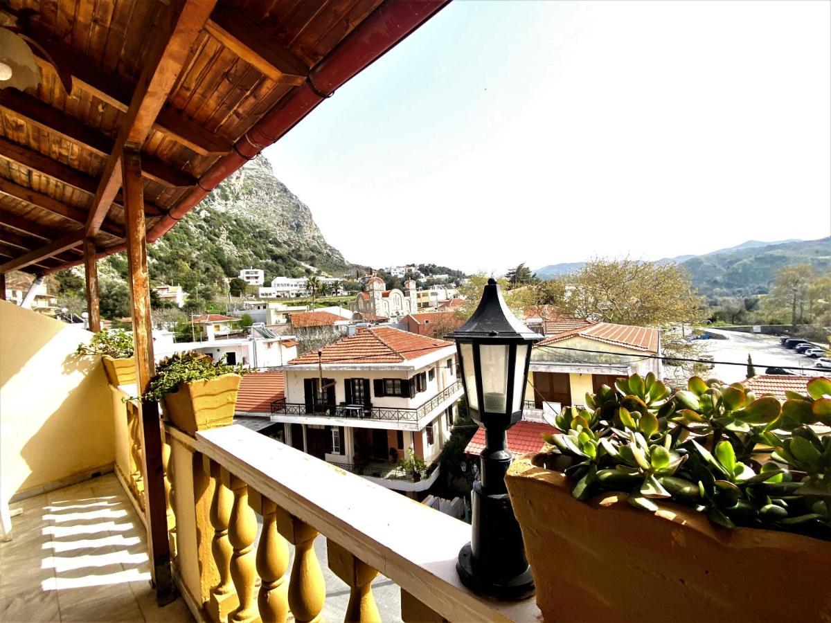 Costas Inn Spilion Екстер'єр фото